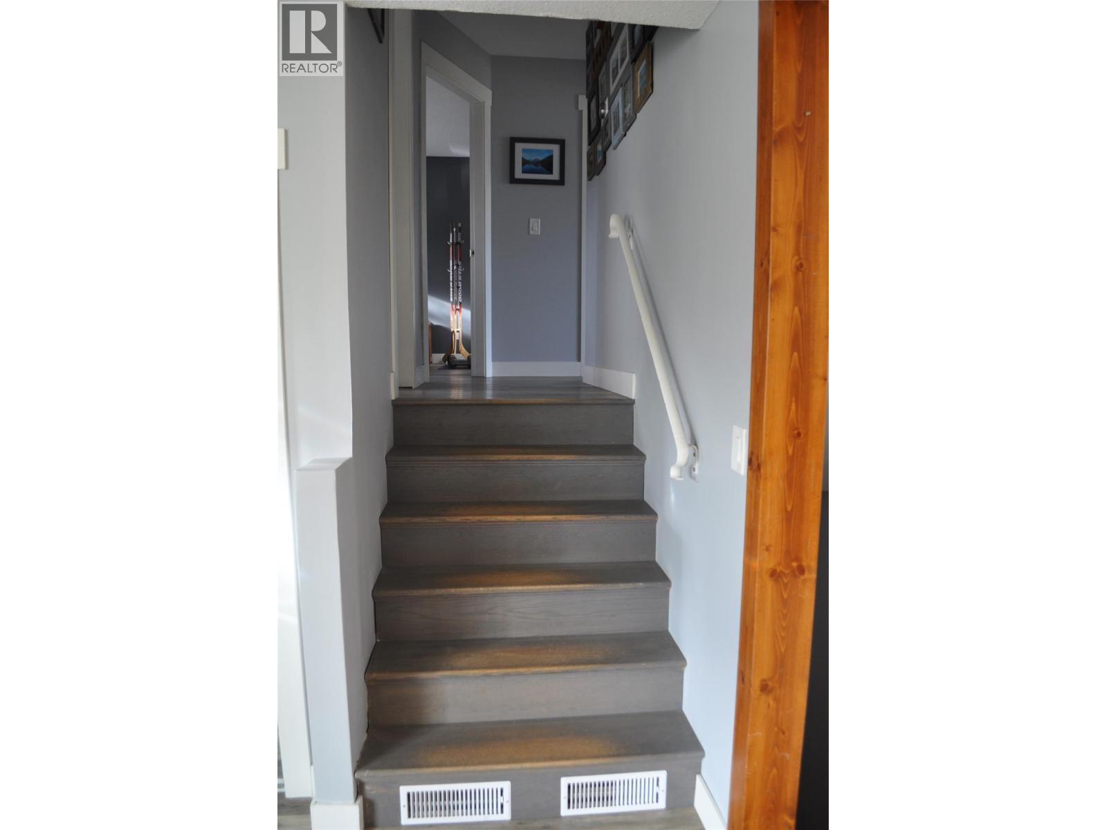 442 Garibaldi Drive, Kamloops, British Columbia  V2E 2A9 - Photo 33 - 10369204