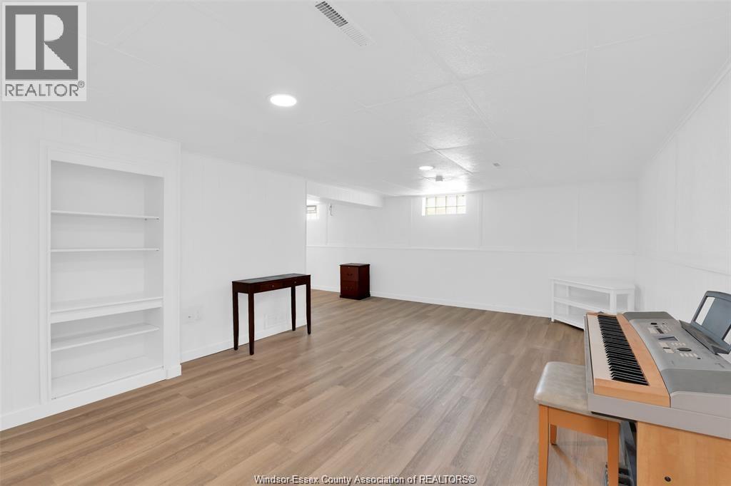 3692 Mckay Avenue, Windsor, Ontario  N9E 2S2 - Photo 14 - 25029370