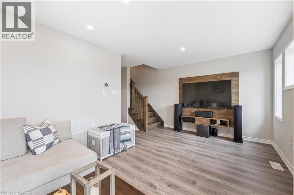 22 Spring Creek Drive Unit# 80, Waterdown, Ontario  L8B 1V7 - Photo 24 - 40789934