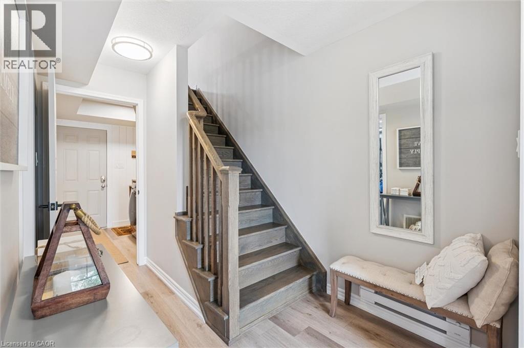 22 Spring Creek Drive Unit# 80, Waterdown, Ontario  L8B 1V7 - Photo 8 - 40789934