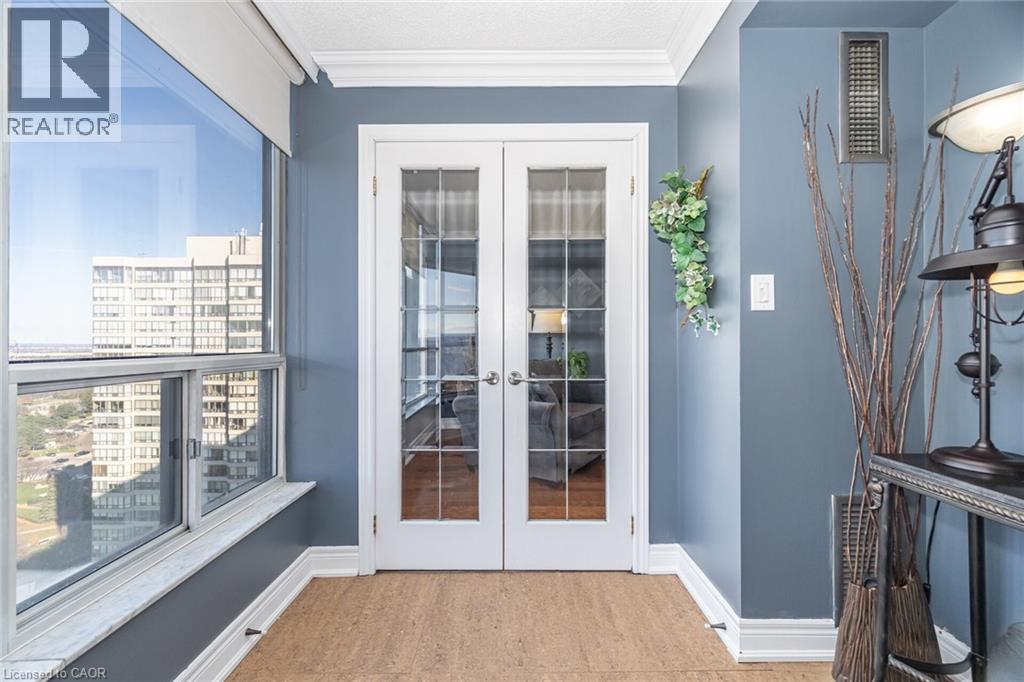 24 Hanover Road Unit# 2103, Brampton, Ontario  L6S 5K8 - Photo 15 - 40789933