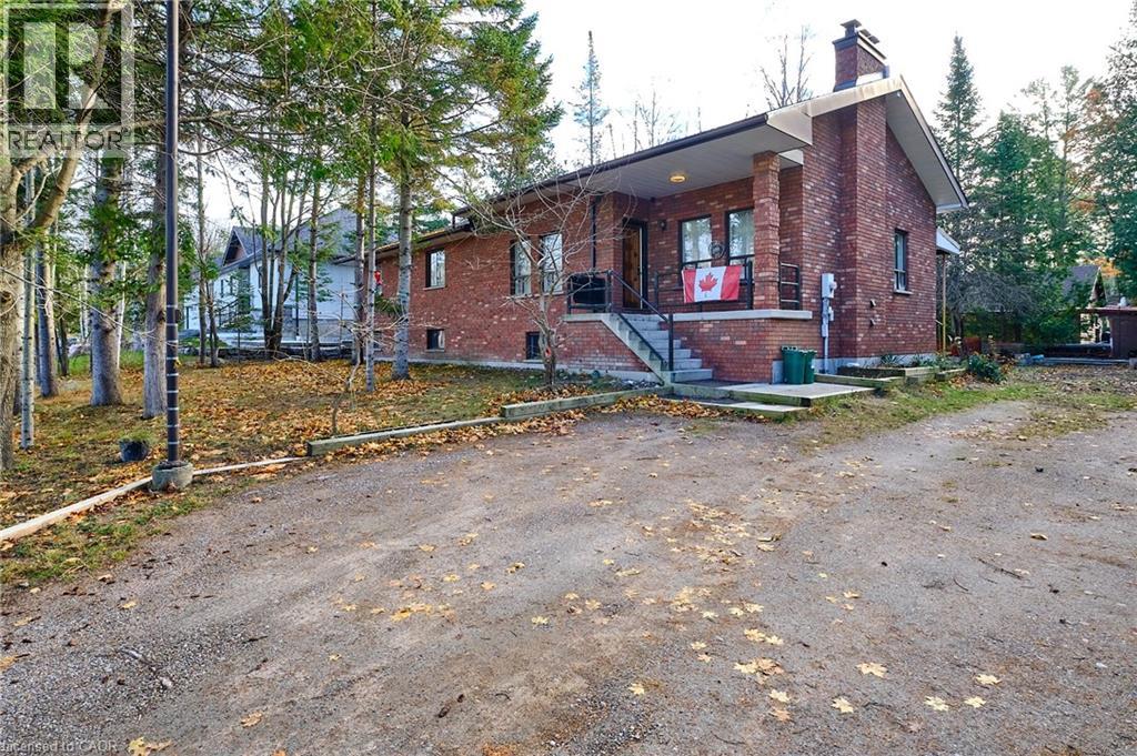 13 Balsam Avenue, Woodland Beach, Ontario  L0L 2T0 - Photo 2 - 40789927