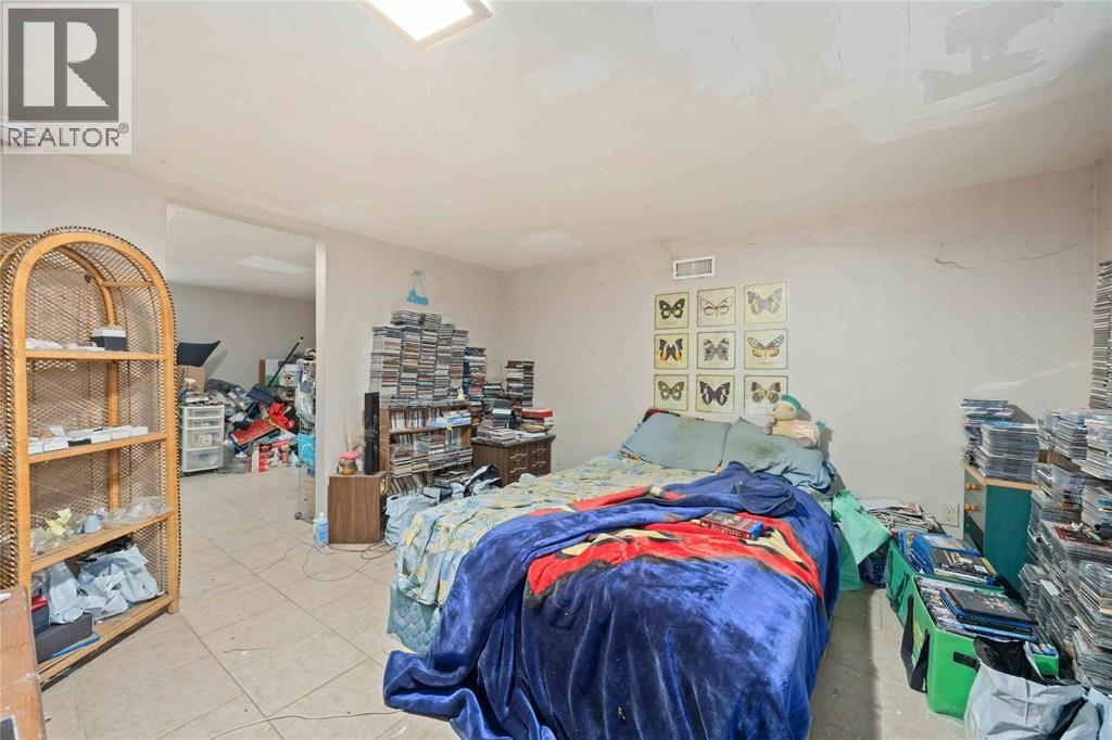 176 Christina Street South, Sarnia, Ontario  N7T 2N1 - Photo 16 - 25028565