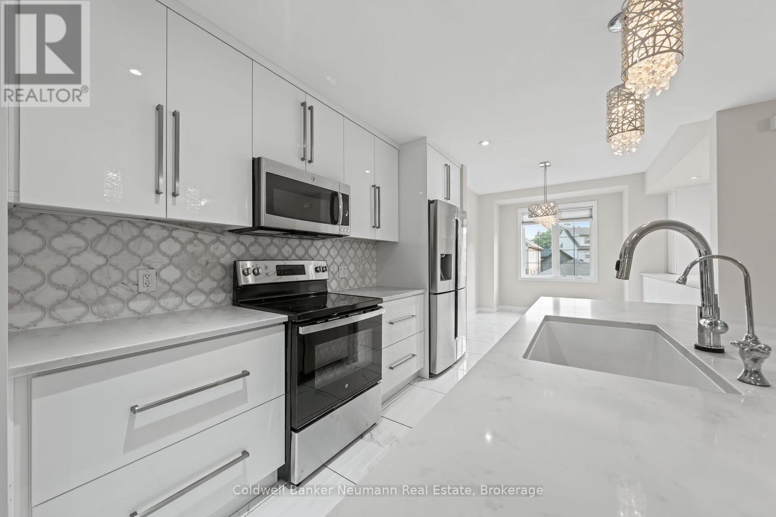 4 - 72 York Road, Guelph (St. Patrick's Ward), Ontario  N1E 0M3 - Photo 6 - X12567664