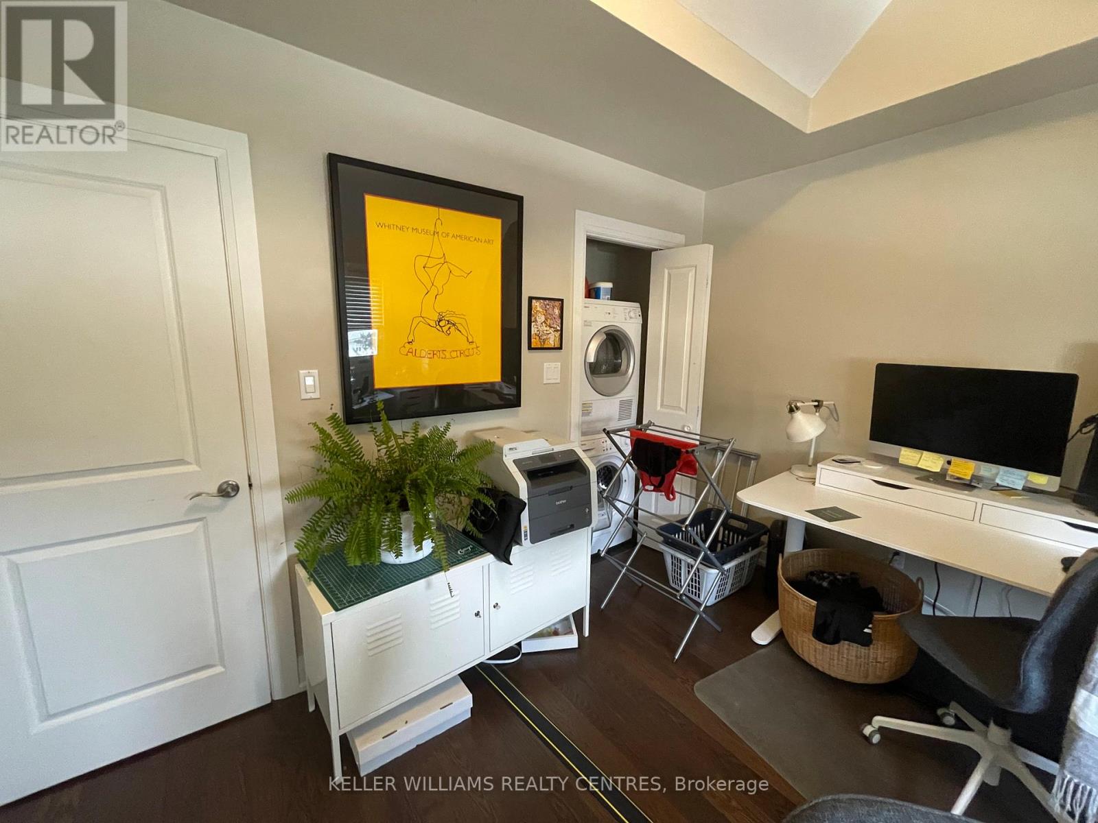 Upper - 453 Ashdale Avenue, Toronto, Ontario  M4L 2Z3 - Photo 7 - E12537224