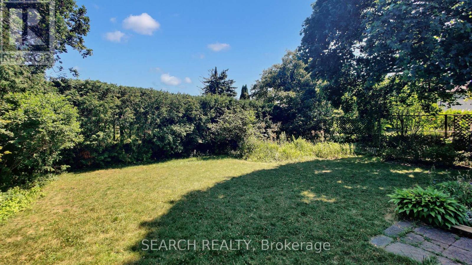 6 De Jong Drive, Mississauga, Ontario  L5M 1C1 - Photo 5 - W12301761