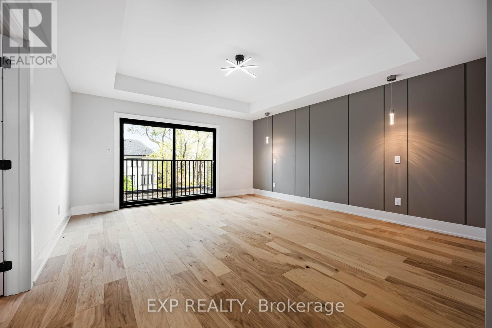 14 Walsh Avenue, Toronto, Ontario  M9M 1B6 - Photo 25 - W12567628