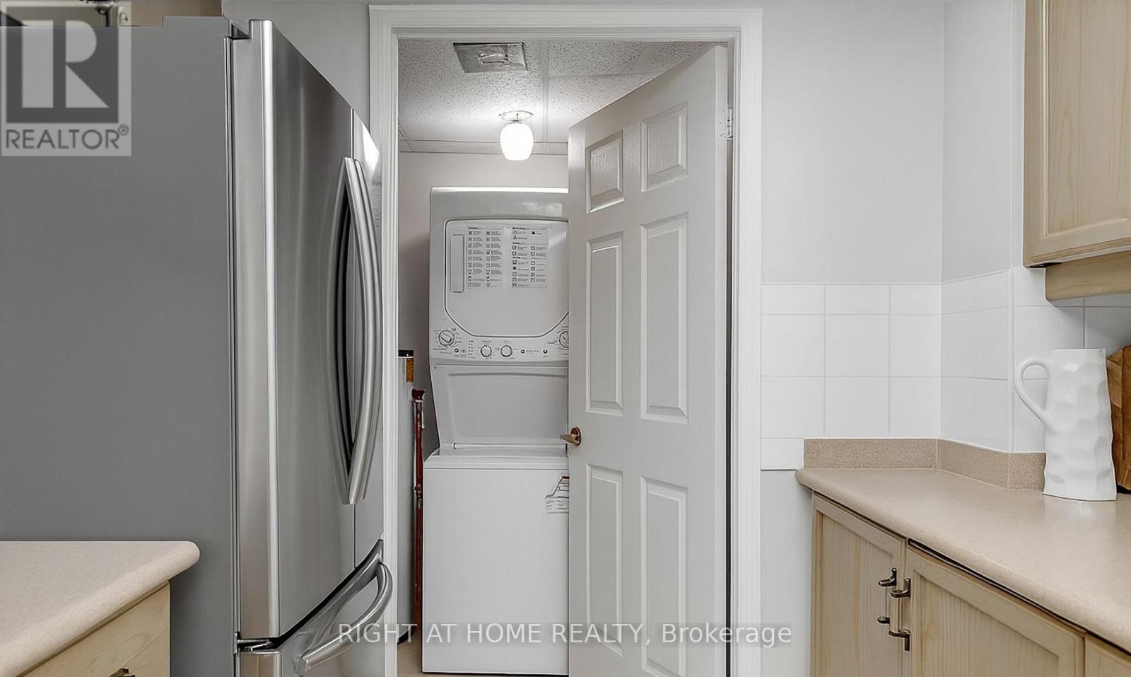 307 - 18 Concorde Place, Toronto, Ontario  M3C 3T9 - Photo 11 - C12568026