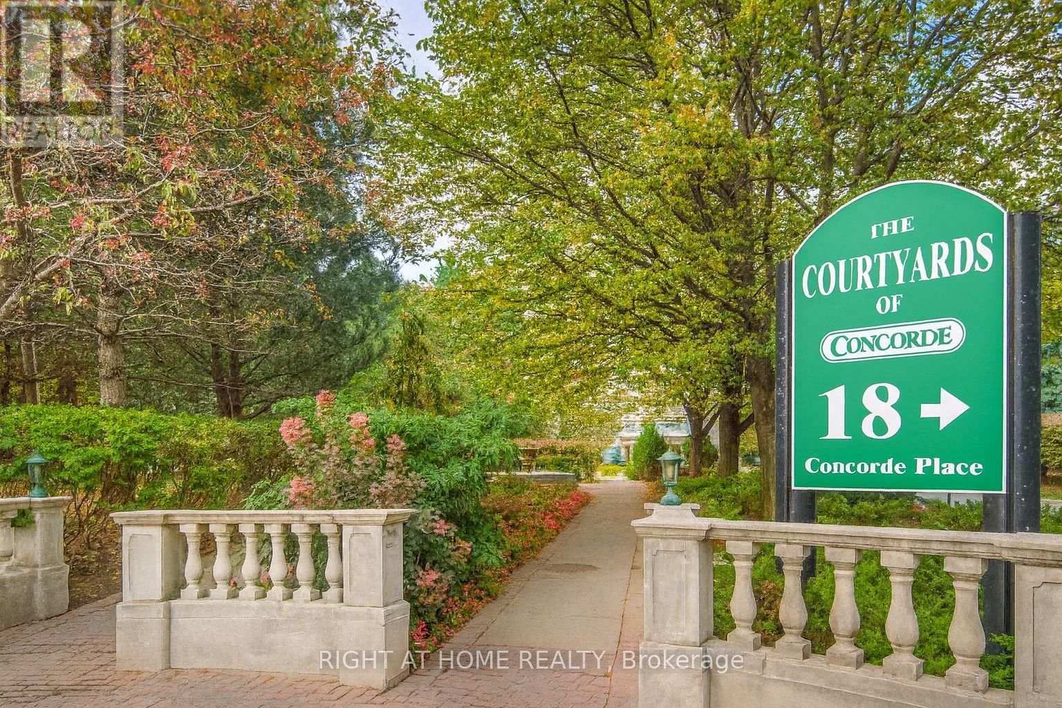 307 - 18 Concorde Place, Toronto, Ontario  M3C 3T9 - Photo 2 - C12568026