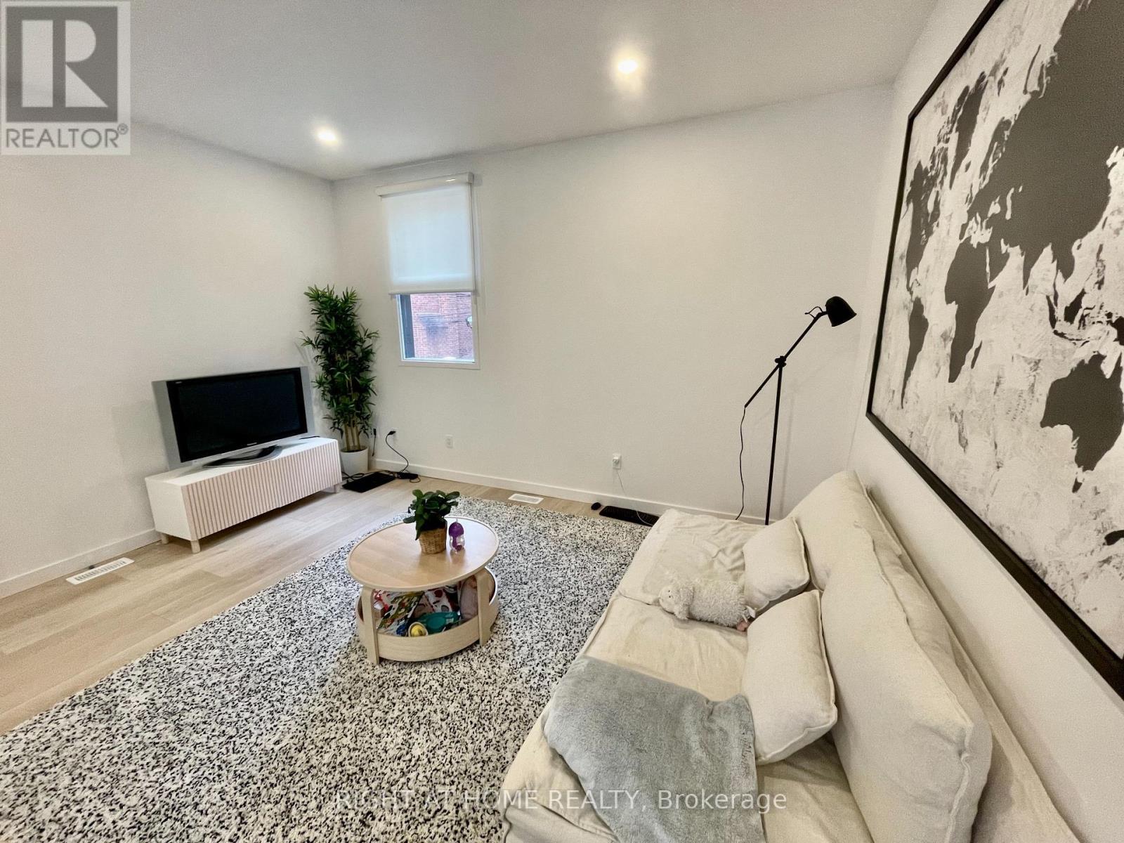 5 - 367 Howland Avenue, Toronto, Ontario  M5R 3C1 - Photo 3 - C12568036