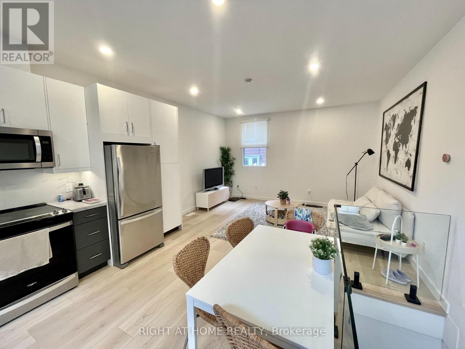 5 - 367 Howland Avenue, Toronto, Ontario  M5R 3C1 - Photo 4 - C12568036