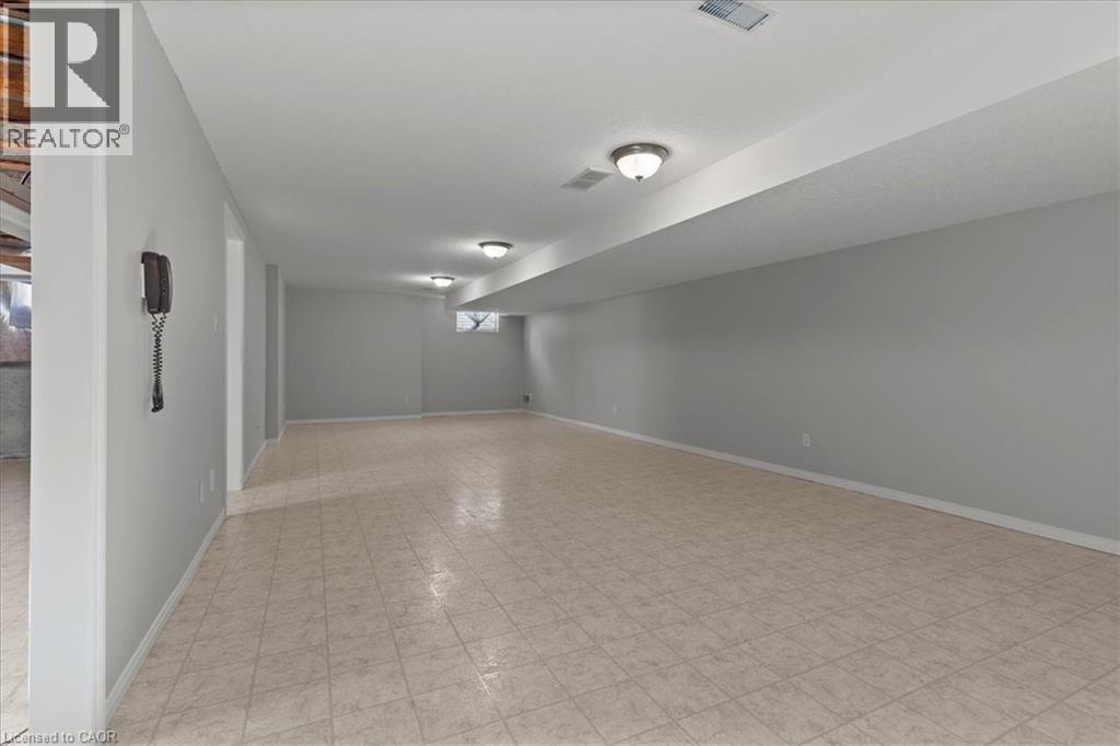 78 Freemont Street, Waterloo, Ontario  N2L 6L7 - Photo 39 - 40788250