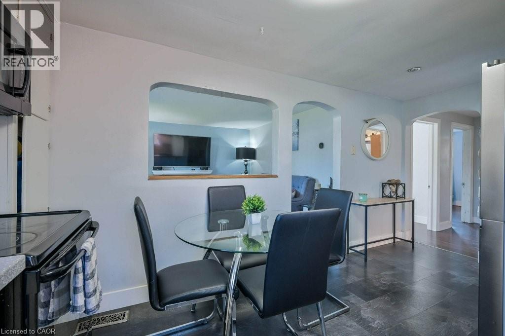 131 Elmwood Avenue, Cambridge, Ontario  N1R 4Y8 - Photo 7 - 40788733