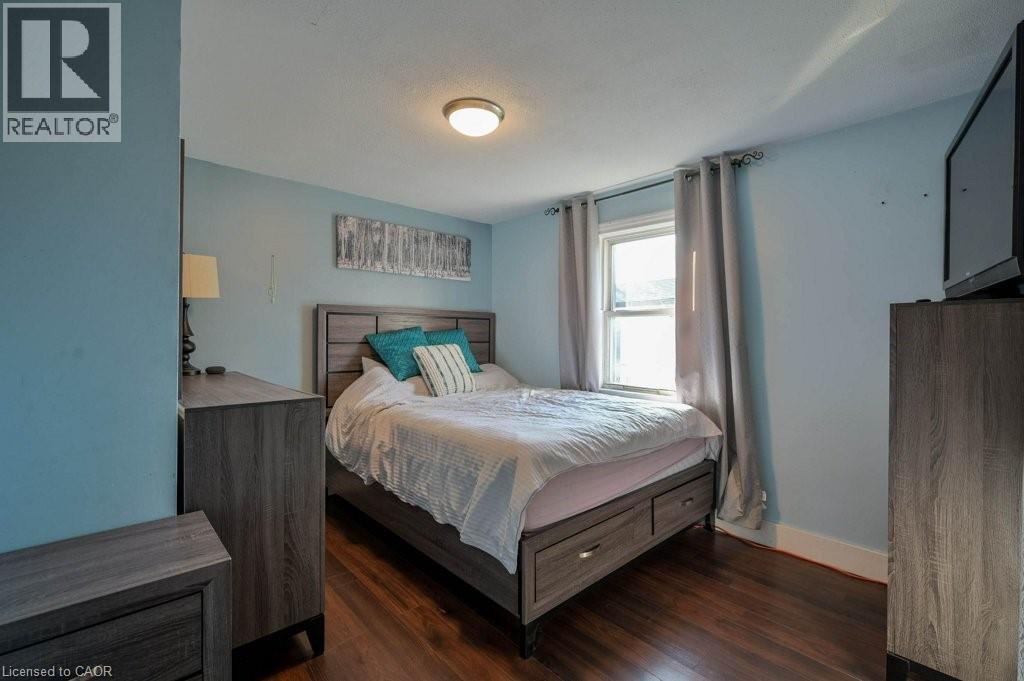 131 Elmwood Avenue, Cambridge, Ontario  N1R 4Y8 - Photo 10 - 40788733