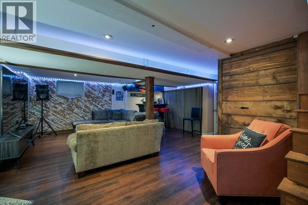 131 Elmwood Avenue, Cambridge, Ontario  N1R 4Y8 - Photo 14 - 40788733