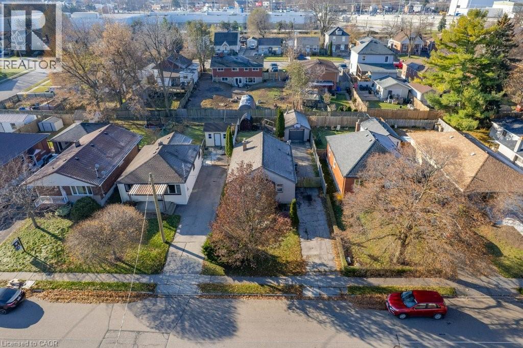 131 Elmwood Avenue, Cambridge, Ontario  N1R 4Y8 - Photo 2 - 40788733