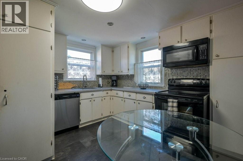 131 Elmwood Avenue, Cambridge, Ontario  N1R 4Y8 - Photo 5 - 40788733