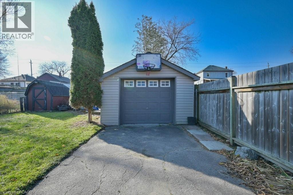 131 Elmwood Avenue, Cambridge, Ontario  N1R 4Y8 - Photo 20 - 40788733