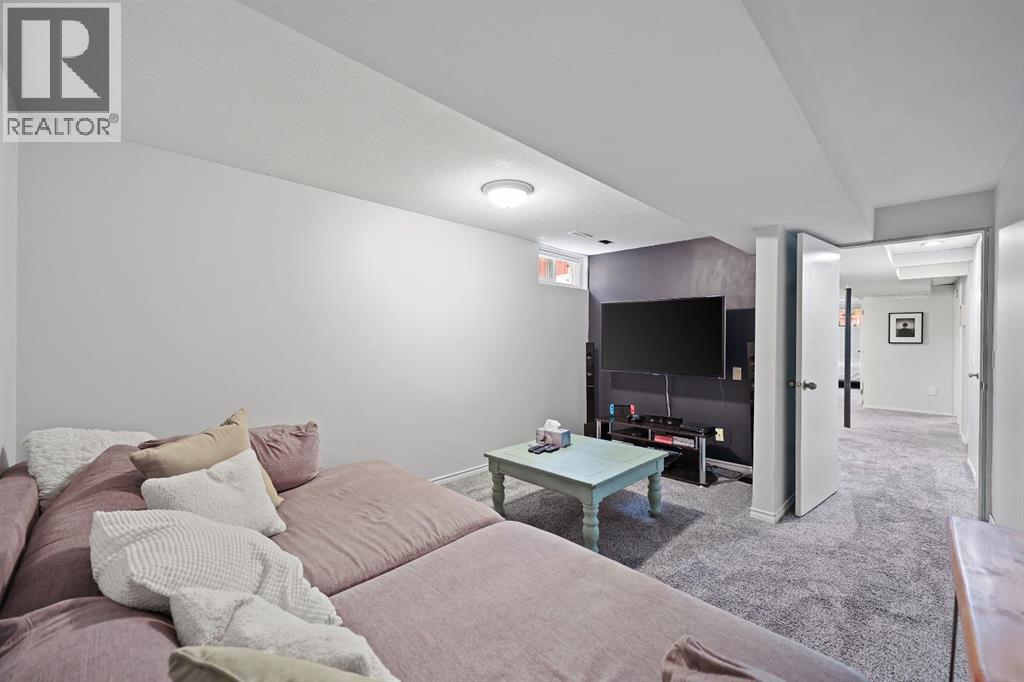 7132 & 7130 35 Avenue Nw, Calgary, Alberta  T3B 1S9 - Photo 16 - A2254325