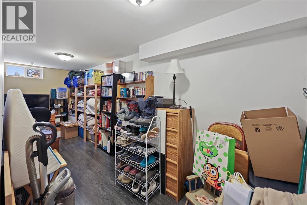 7132 & 7130 35 Avenue Nw, Calgary, Alberta  T3B 1S9 - Photo 34 - A2254325