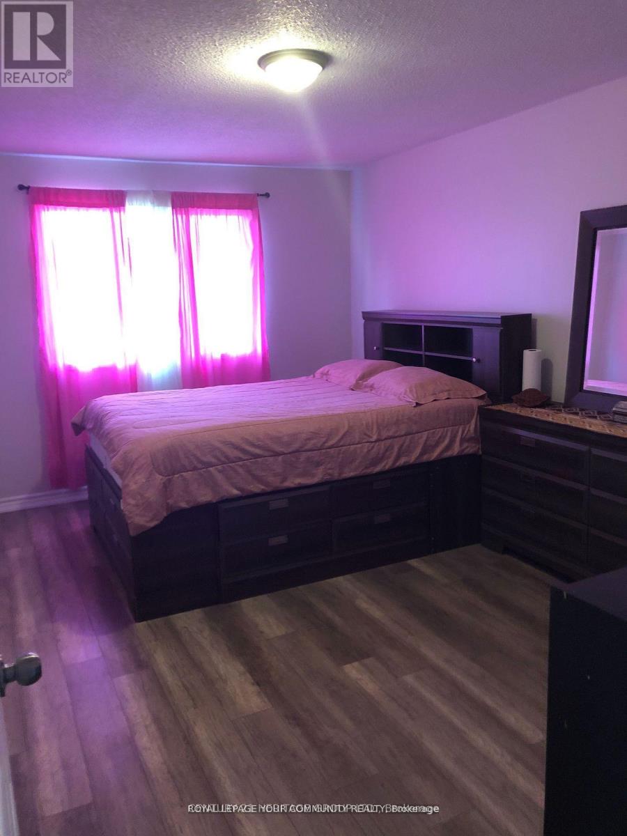 41 Draper Boulevard N, Vaughan, Ontario L4J 5Y9 - Photo 11 - N12568038