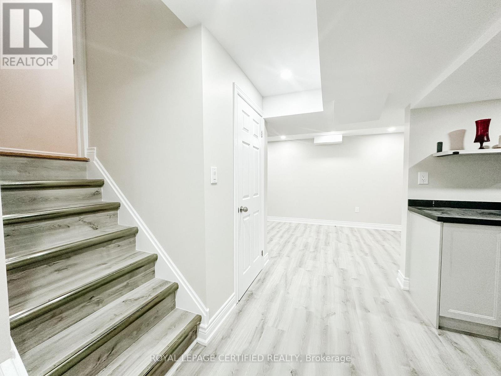 30 Lucerne Drive, Vaughan, Ontario  L4H 2Y2 - Photo 43 - N12568044