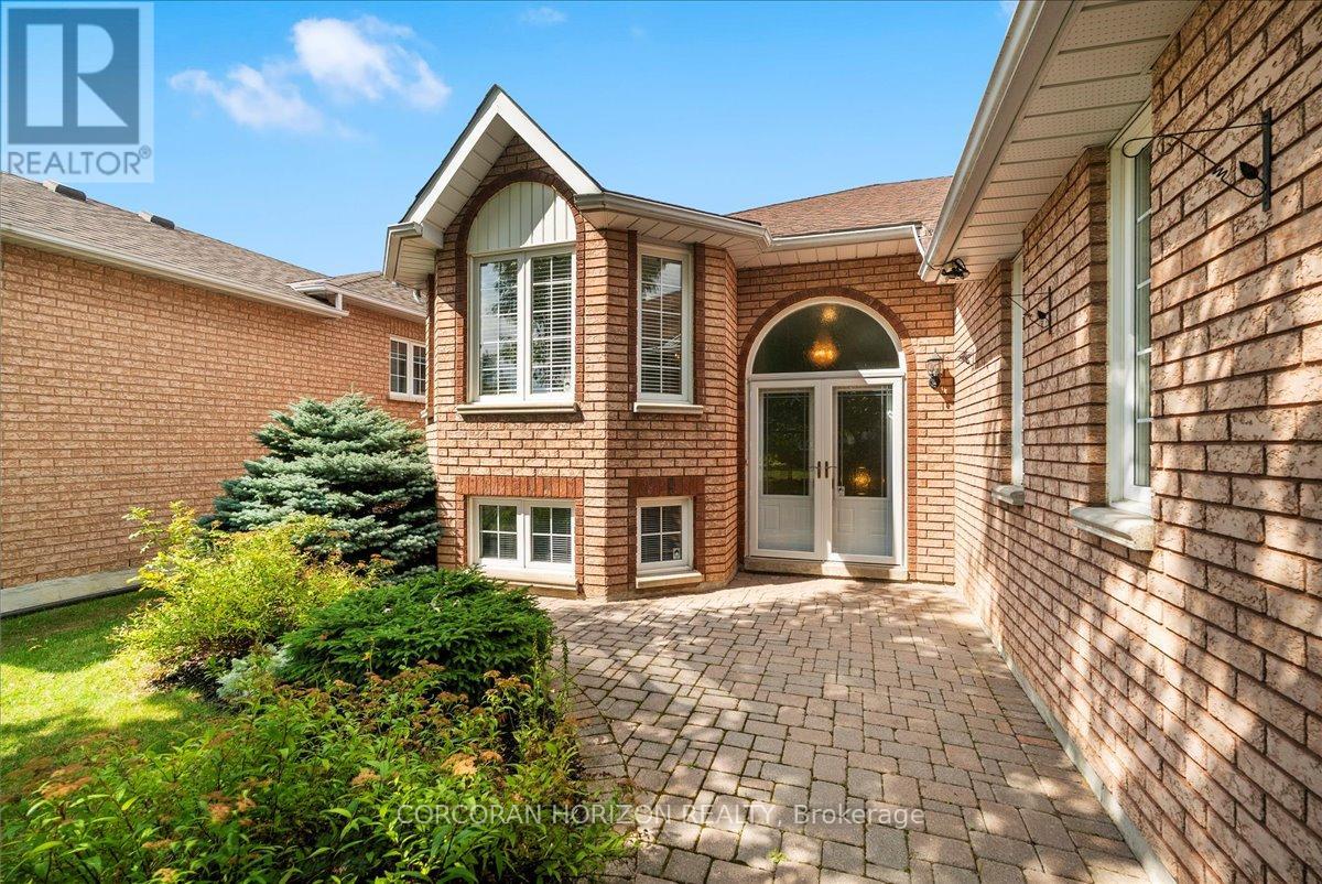 312 Harvie Road, Barrie, Ontario  L4N 8H1 - Photo 4 - S12568018