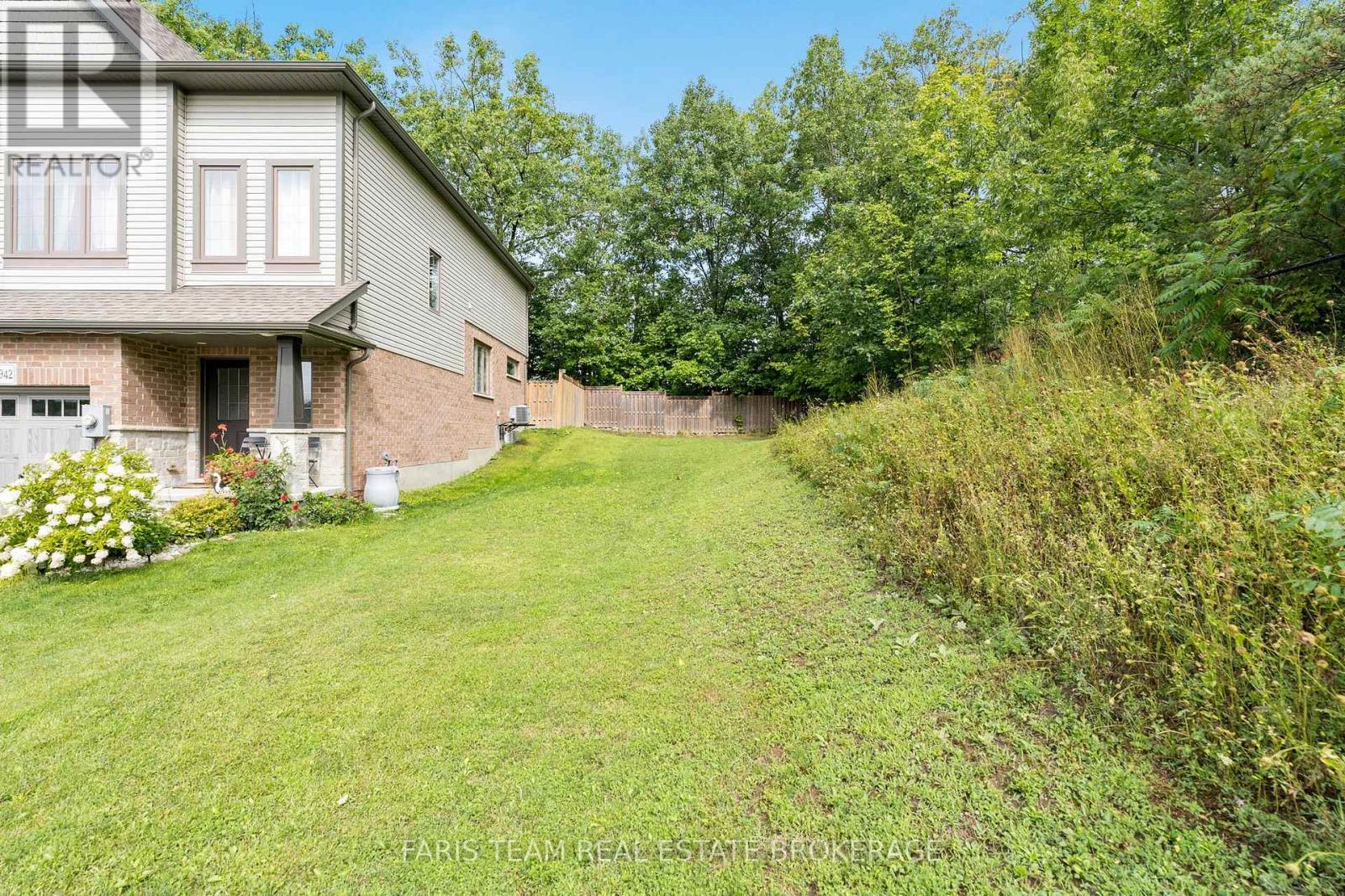 940 Cook Drive, Midland, Ontario  L4R 0E4 - Photo 2 - S12568024