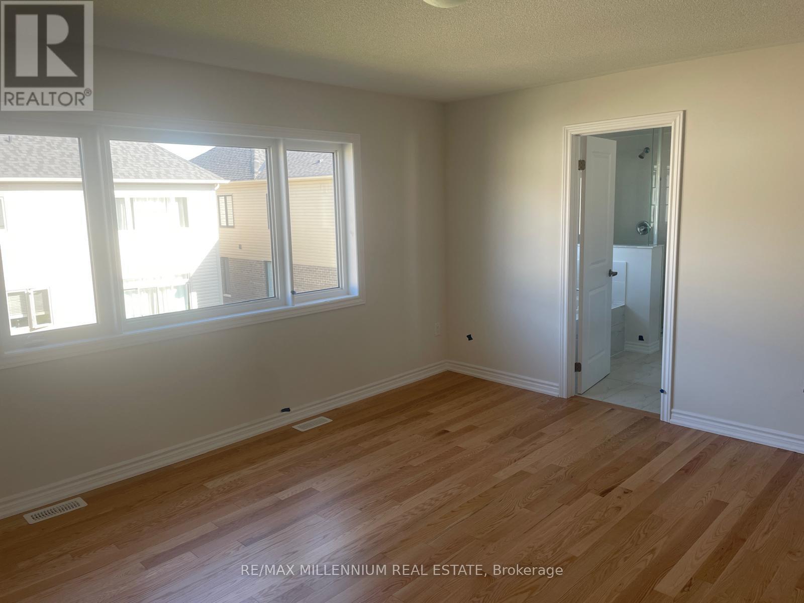 16 Tamworth Terrace, Barrie, Ontario  L9J 0W5 - Photo 16 - S12568054