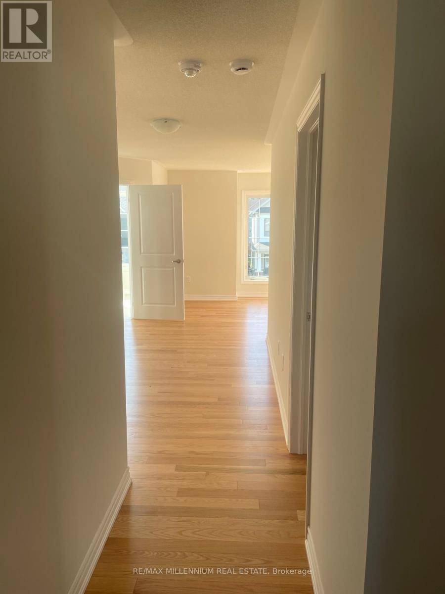 16 Tamworth Terrace, Barrie, Ontario  L9J 0W5 - Photo 22 - S12568054