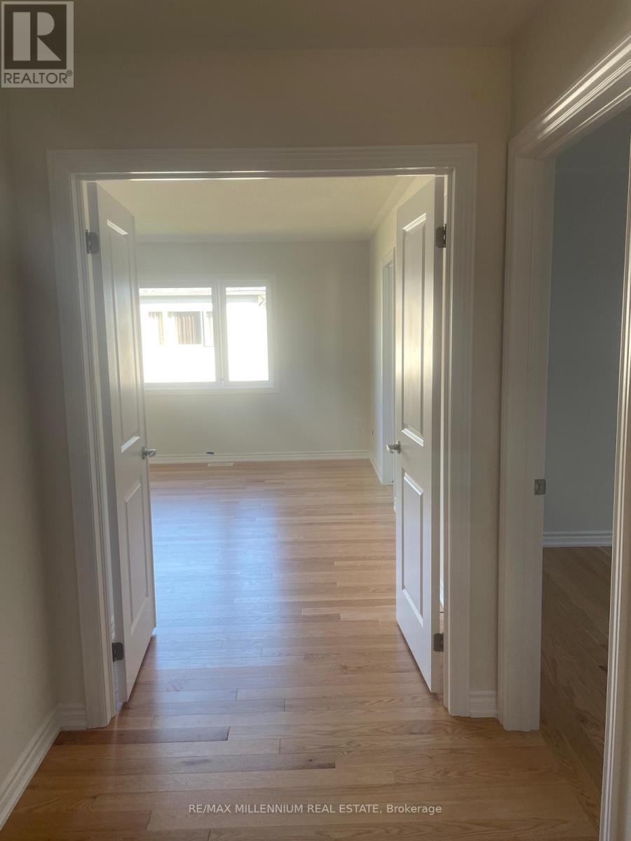 16 Tamworth Terrace, Barrie, Ontario  L9J 0W5 - Photo 23 - S12568054