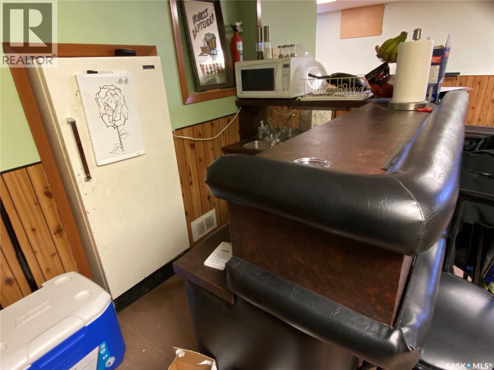 1016 Carlton Drive, Esterhazy, Saskatchewan  S0A 0X0 - Photo 13 - SK024532