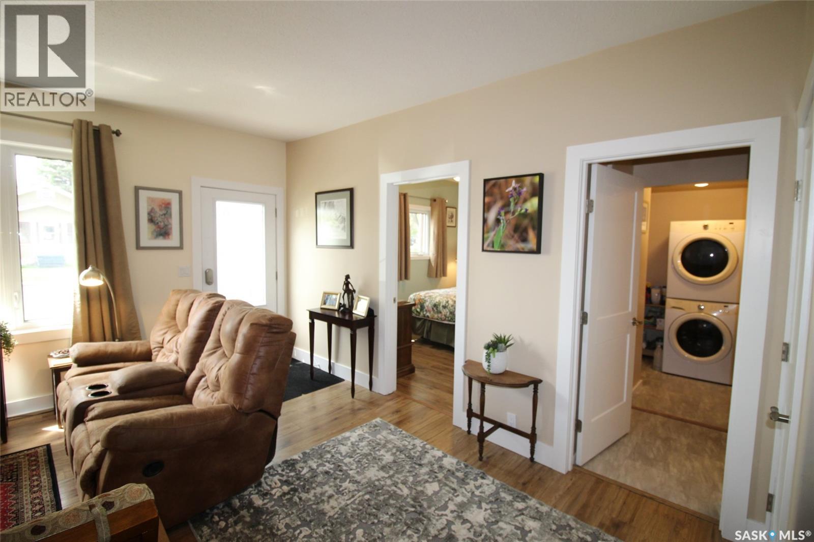 580 1st Street E, Shaunavon, Saskatchewan  S0N 2M0 - Photo 6 - SK024530