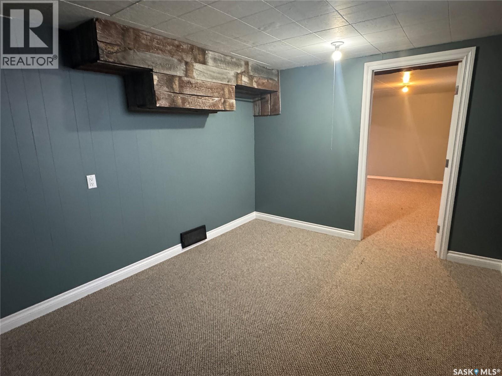 413 2nd Avenue E, Biggar, Saskatchewan  S0K 0M0 - Photo 20 - SK024444