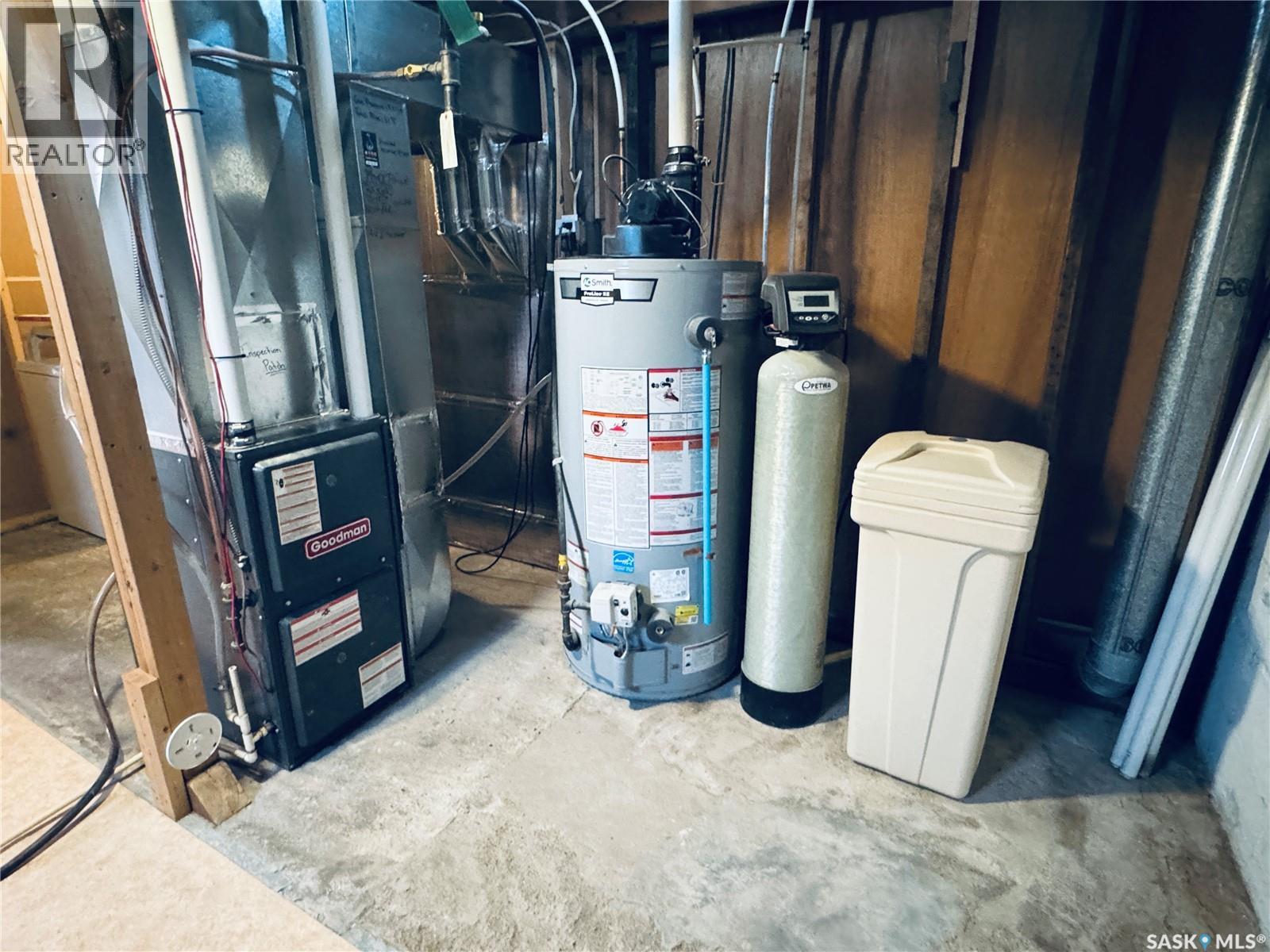 413 2nd Avenue E, Biggar, Saskatchewan  S0K 0M0 - Photo 22 - SK024444