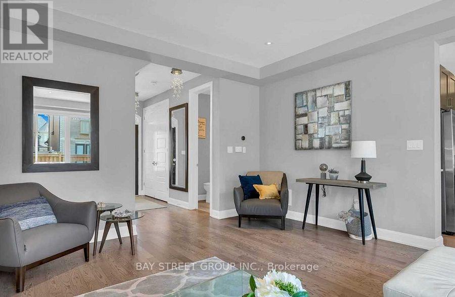 103 Beaveridge Avenue, Oakville, Ontario  L6H 0M6 - Photo 12 - W12567984