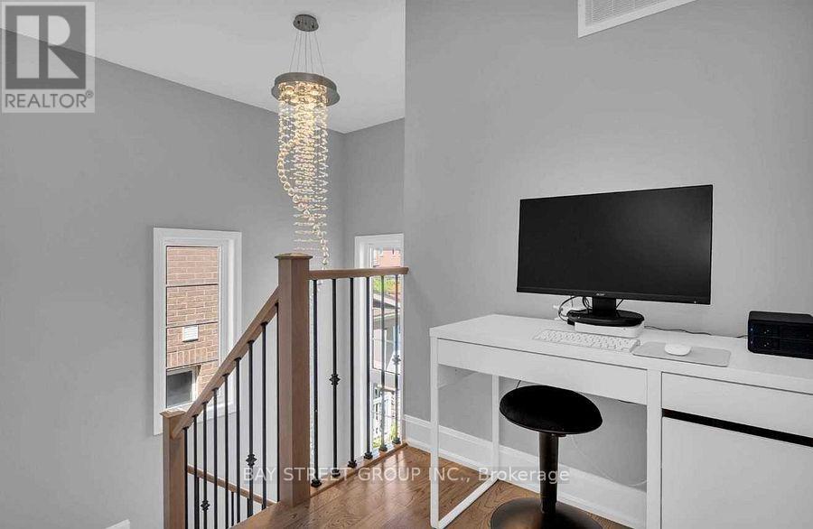 103 Beaveridge Avenue, Oakville, Ontario  L6H 0M6 - Photo 20 - W12567984