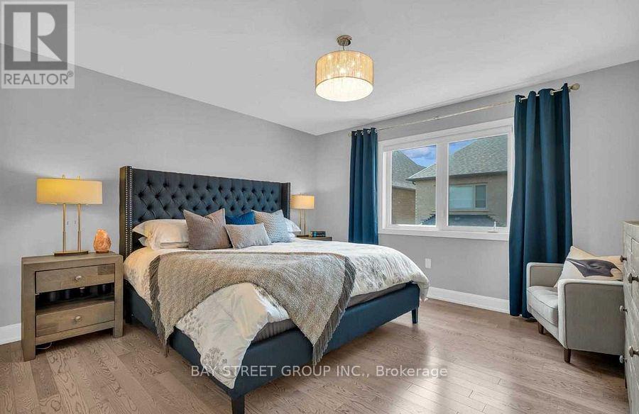 103 Beaveridge Avenue, Oakville, Ontario  L6H 0M6 - Photo 24 - W12567984