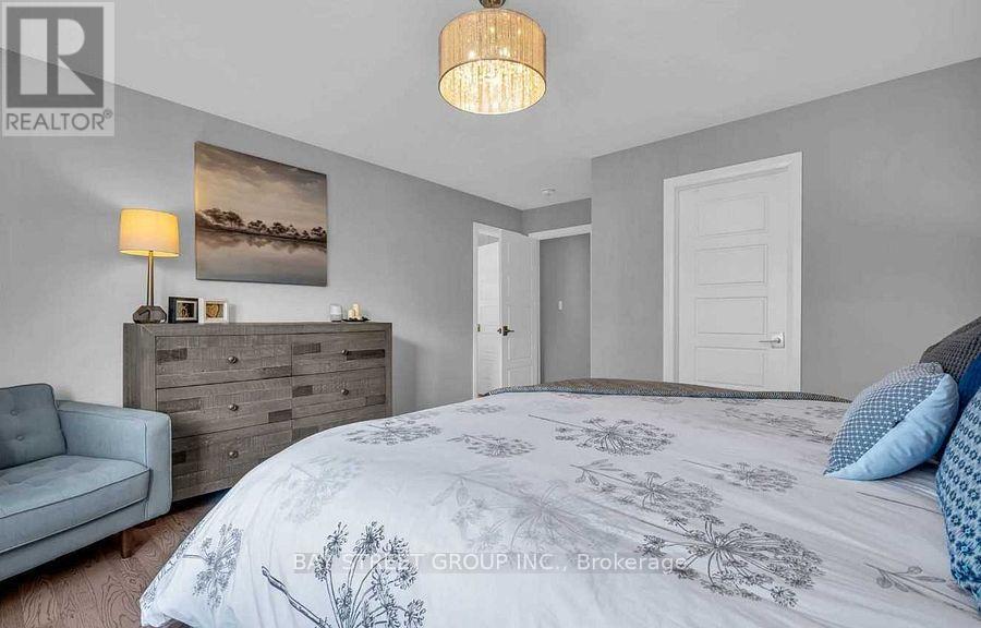 103 Beaveridge Avenue, Oakville, Ontario  L6H 0M6 - Photo 25 - W12567984