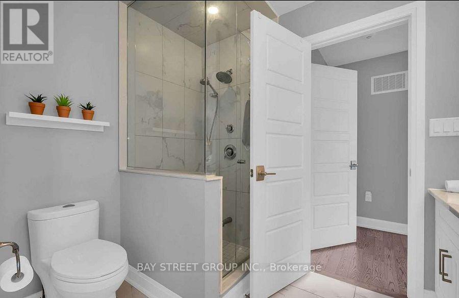 103 Beaveridge Avenue, Oakville, Ontario  L6H 0M6 - Photo 27 - W12567984