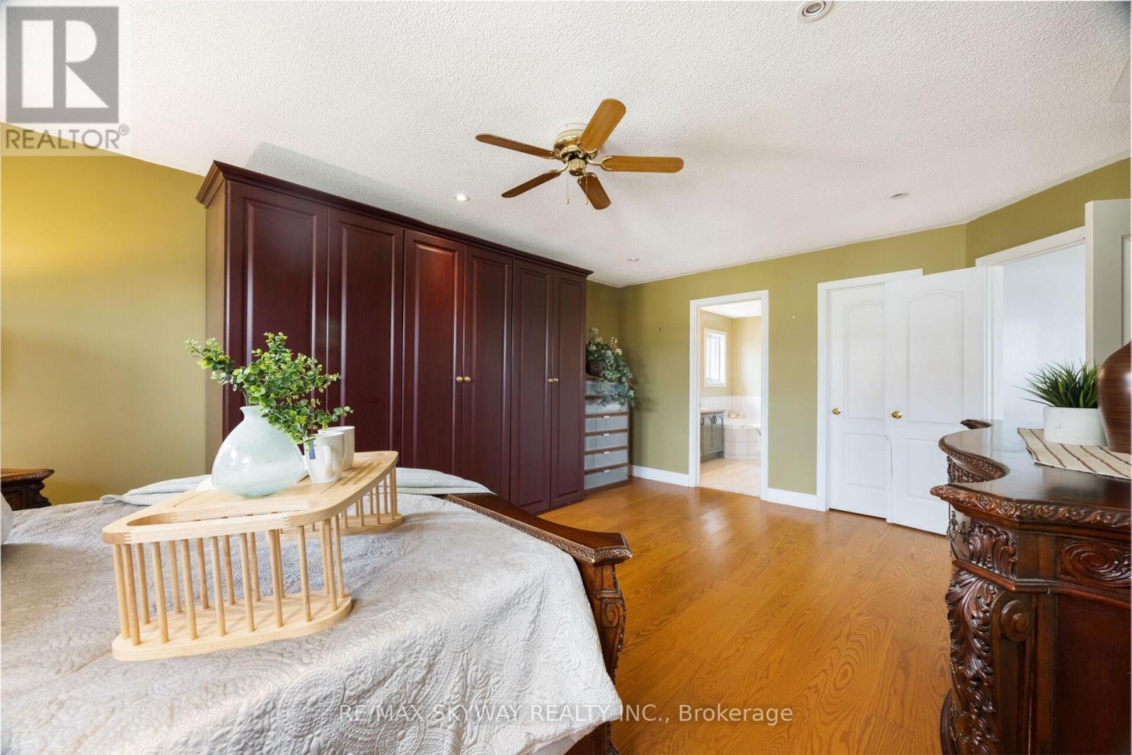 57 Banington Crescent, Brampton, Ontario  L7A 1G3 - Photo 23 - W12568016