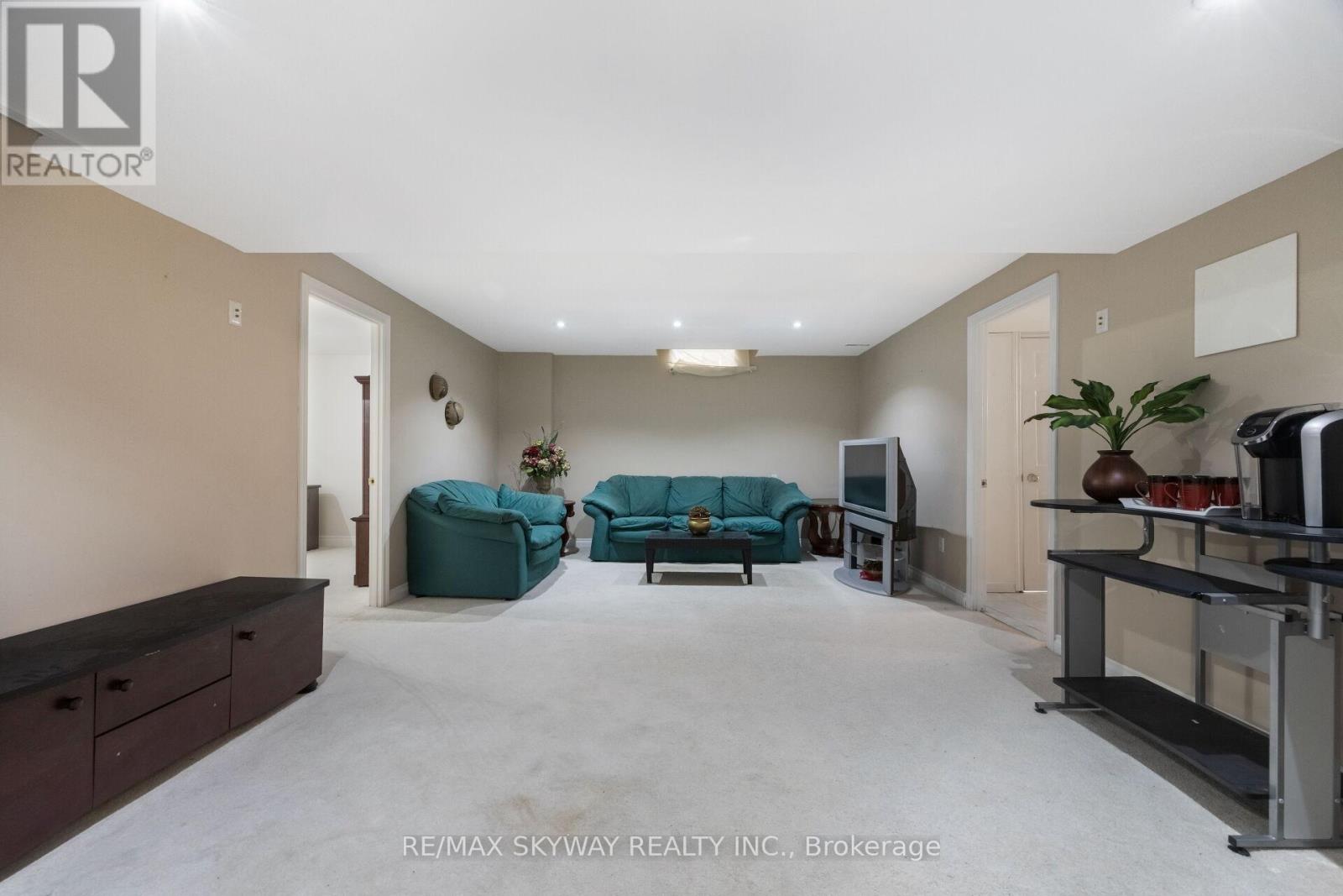 57 Banington Crescent, Brampton, Ontario  L7A 1G3 - Photo 35 - W12568016