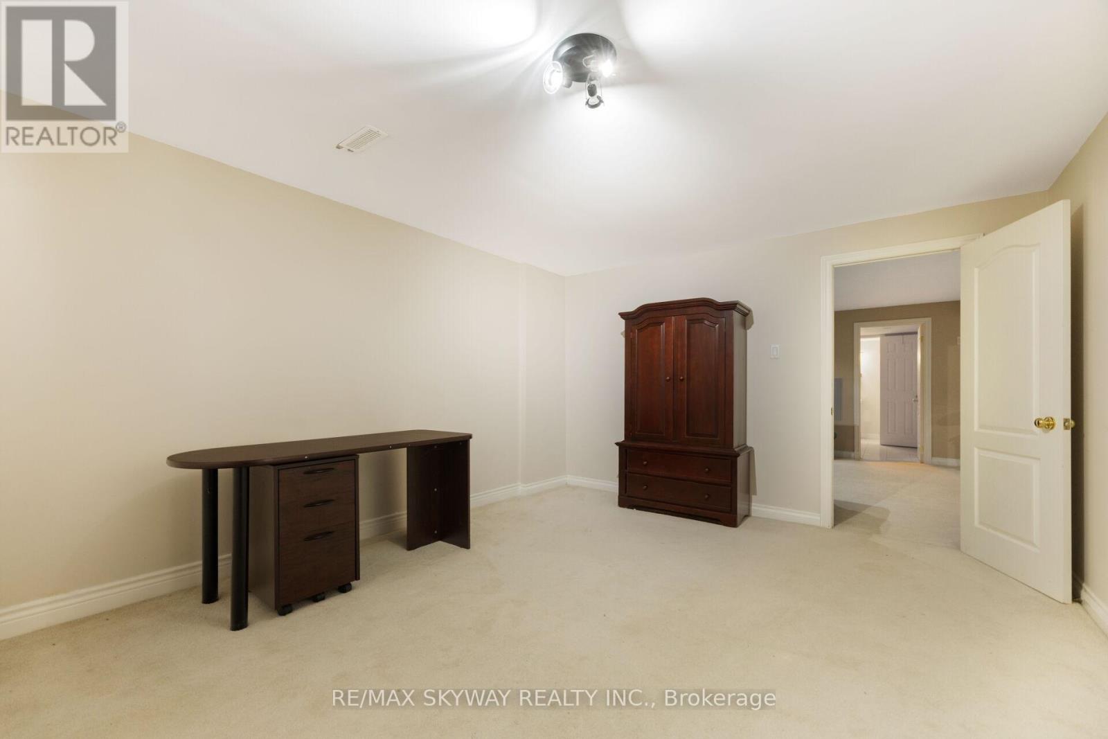 57 Banington Crescent, Brampton, Ontario  L7A 1G3 - Photo 37 - W12568016