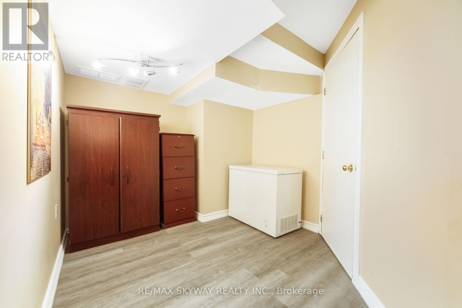 57 Banington Crescent, Brampton, Ontario  L7A 1G3 - Photo 39 - W12568016