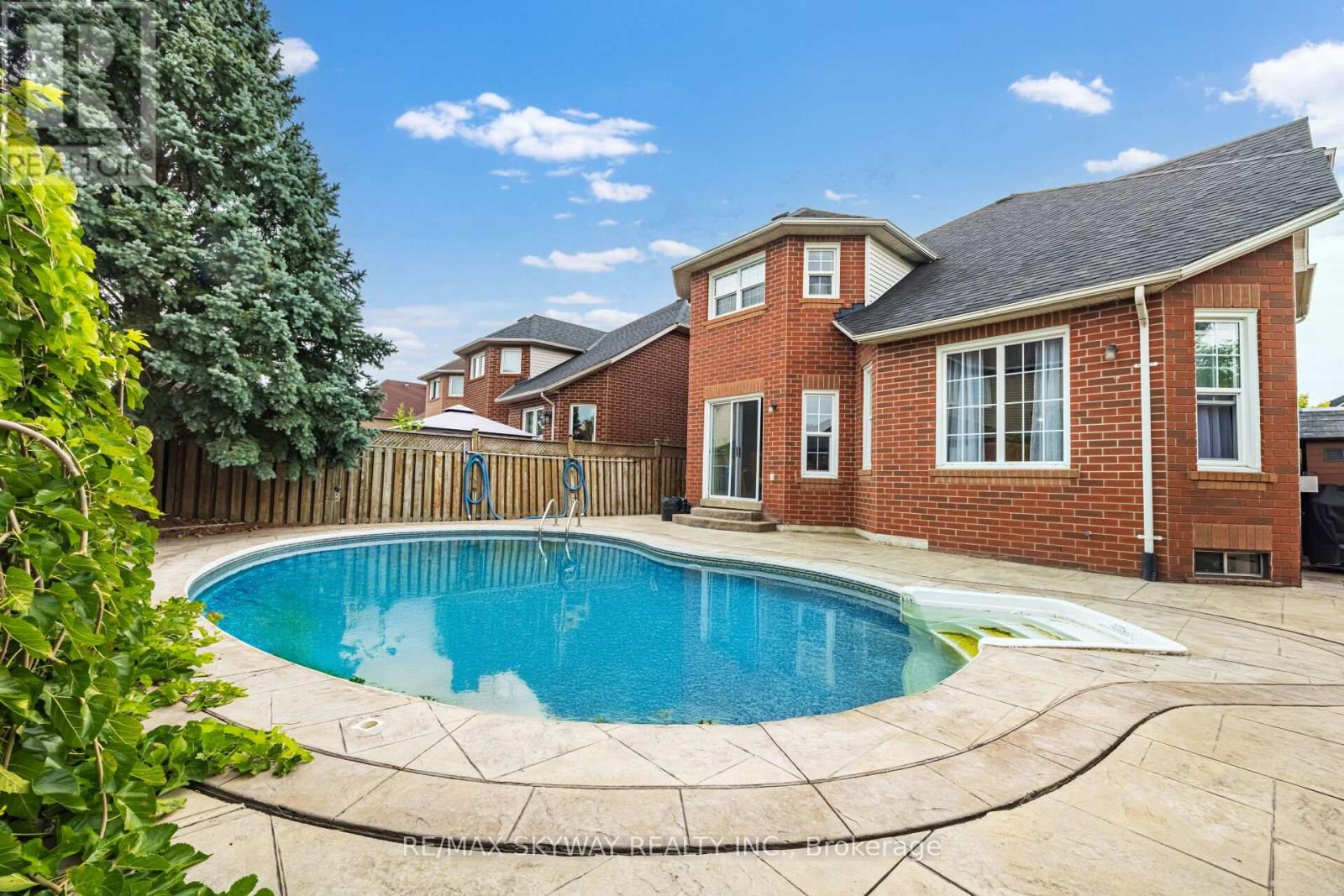 57 Banington Crescent, Brampton, Ontario  L7A 1G3 - Photo 44 - W12568016