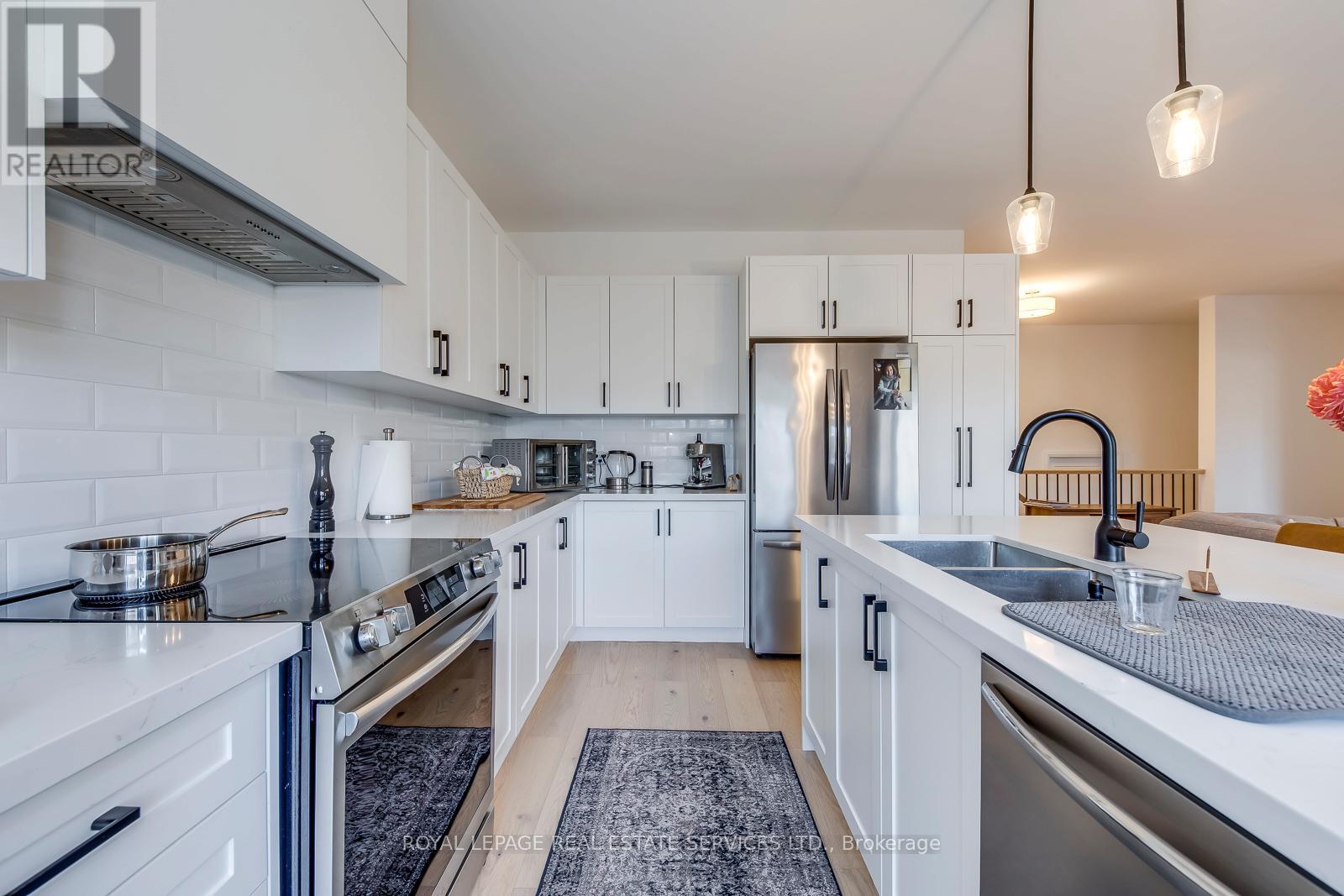 3 Santa Barbara Lane Road N, Halton Hills, Ontario  L7G 3P9 - Photo 13 - W12568048