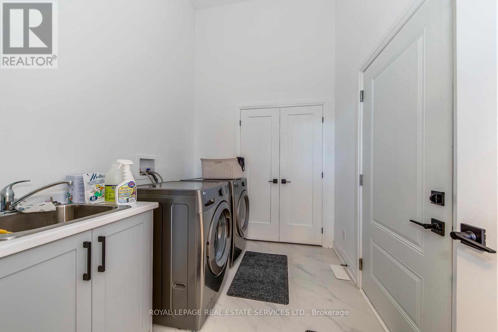 3 Santa Barbara Lane Road N, Halton Hills, Ontario  L7G 3P9 - Photo 16 - W12568048