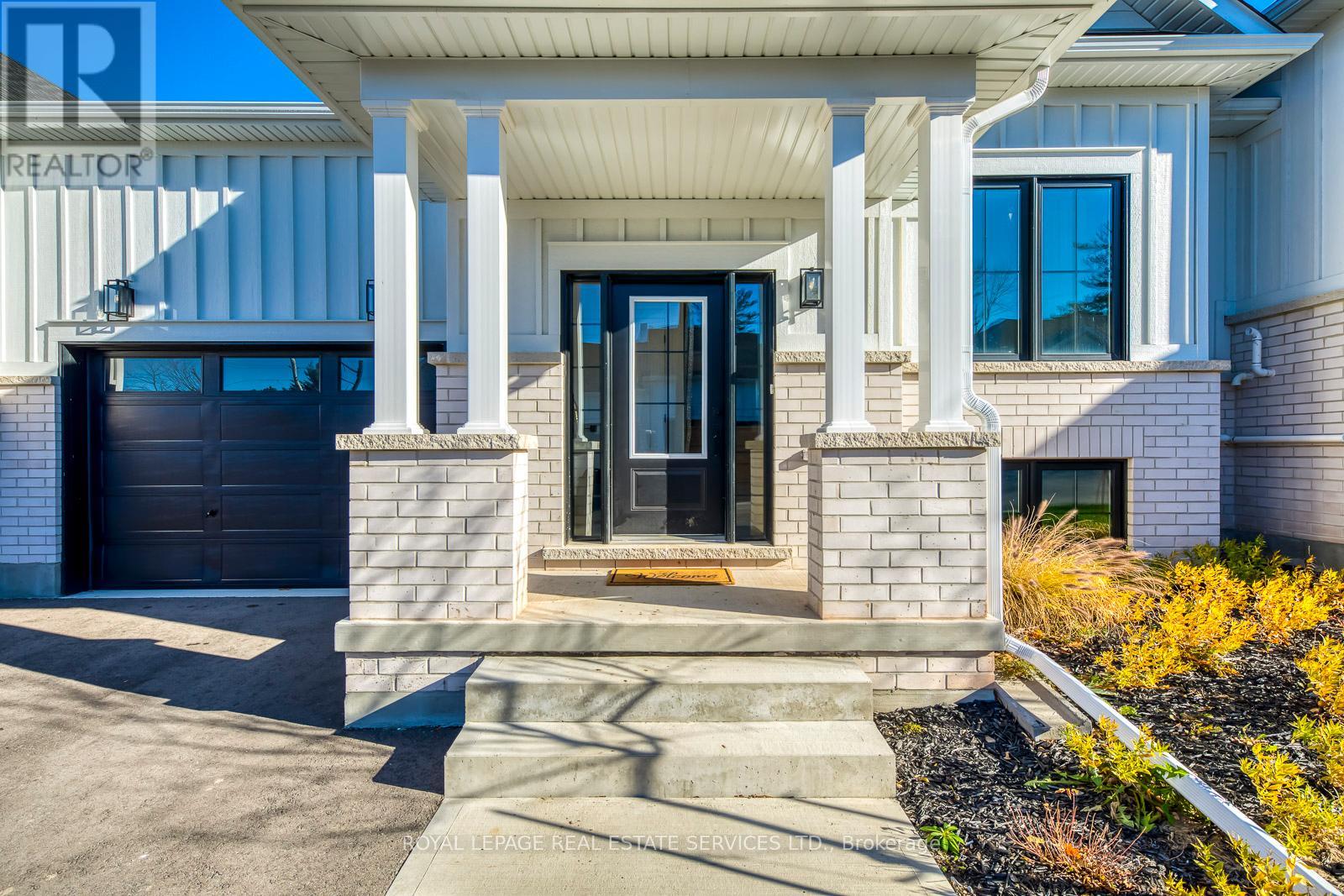 3 Santa Barbara Lane Road N, Halton Hills, Ontario  L7G 3P9 - Photo 2 - W12568048