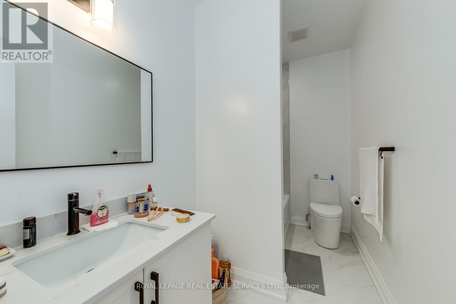 3 Santa Barbara Lane Road N, Halton Hills, Ontario  L7G 3P9 - Photo 25 - W12568048