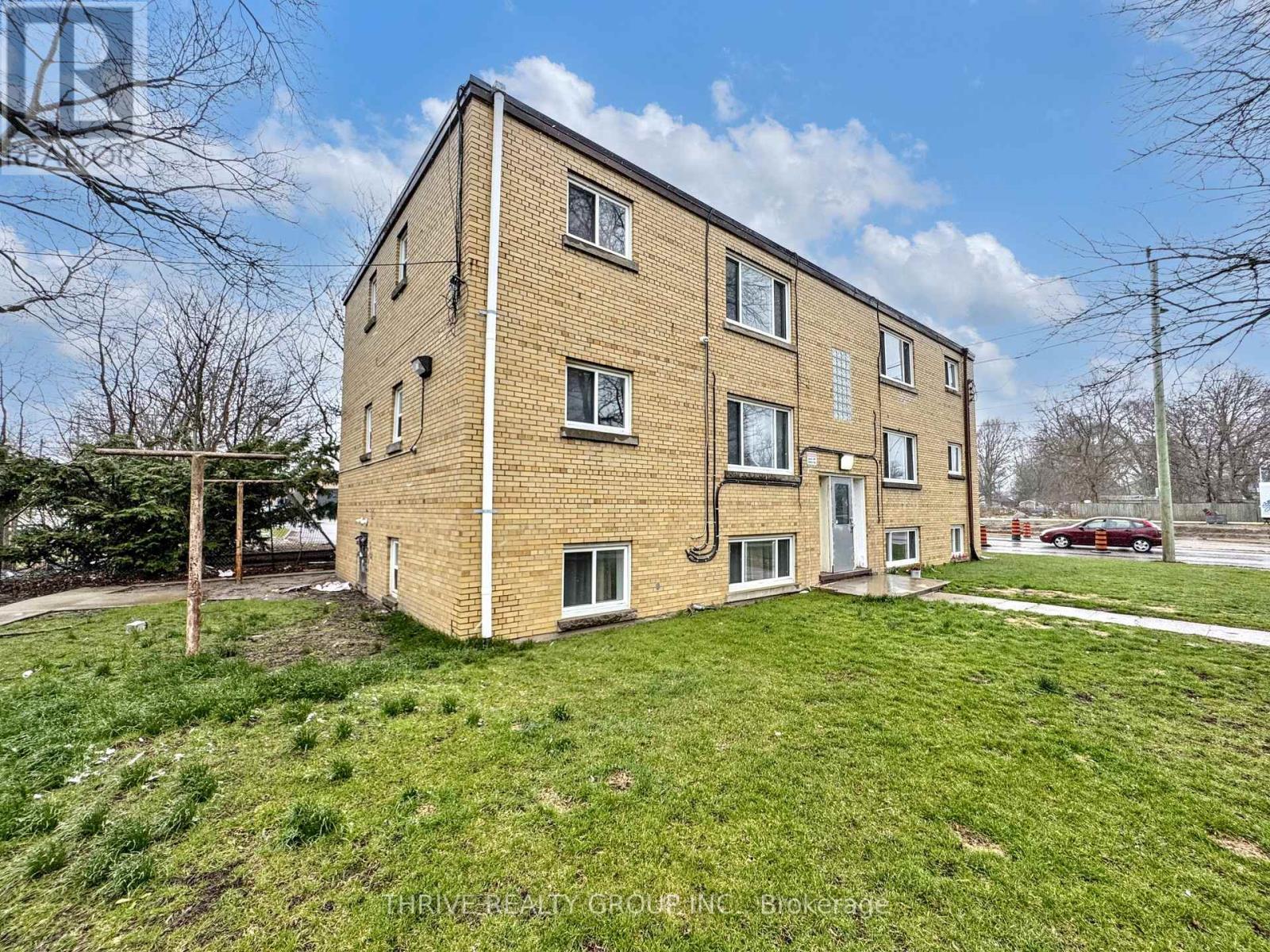 6 - 57 WELLINGTON ROAD, London South, Ontario